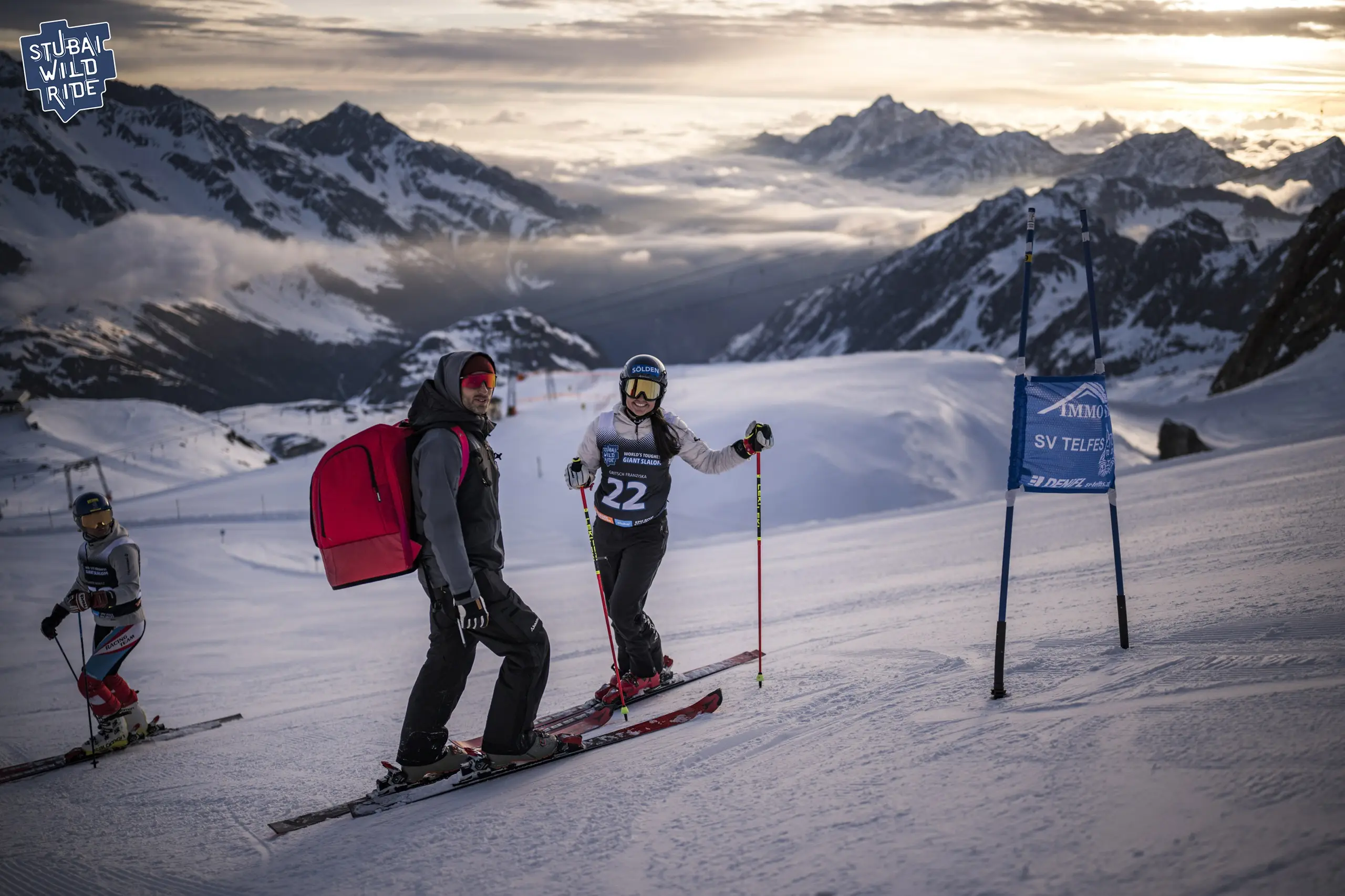 Skitourengeher am Start des Stubai Wild Ride